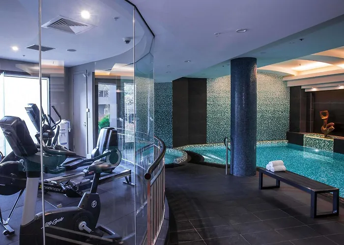 Quay West Suites Melbourne